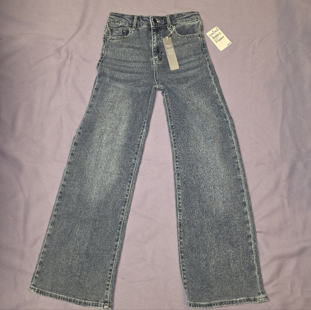 Classic High-Rise Wide-Leg Women's Jeans - Blue